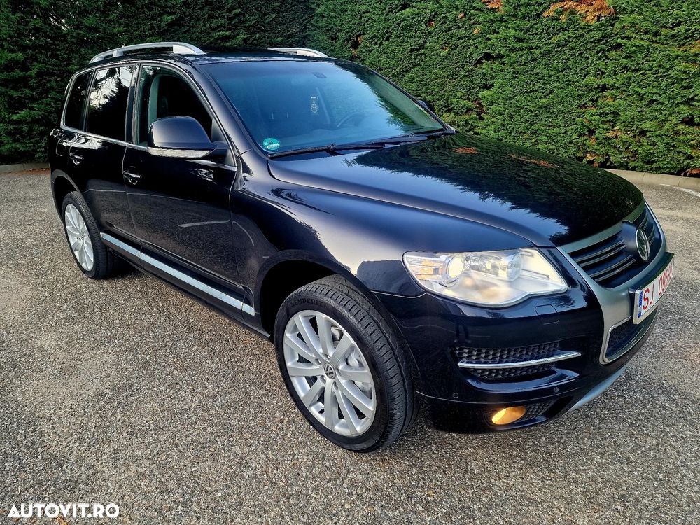 Volkswagen Touareg - 1