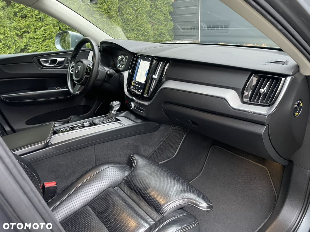 Volvo XC 60 D5 AWD Inscription - 7