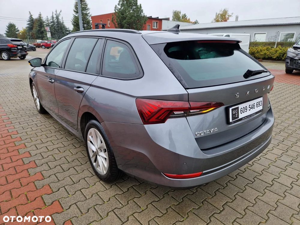 Skoda Octavia - 7