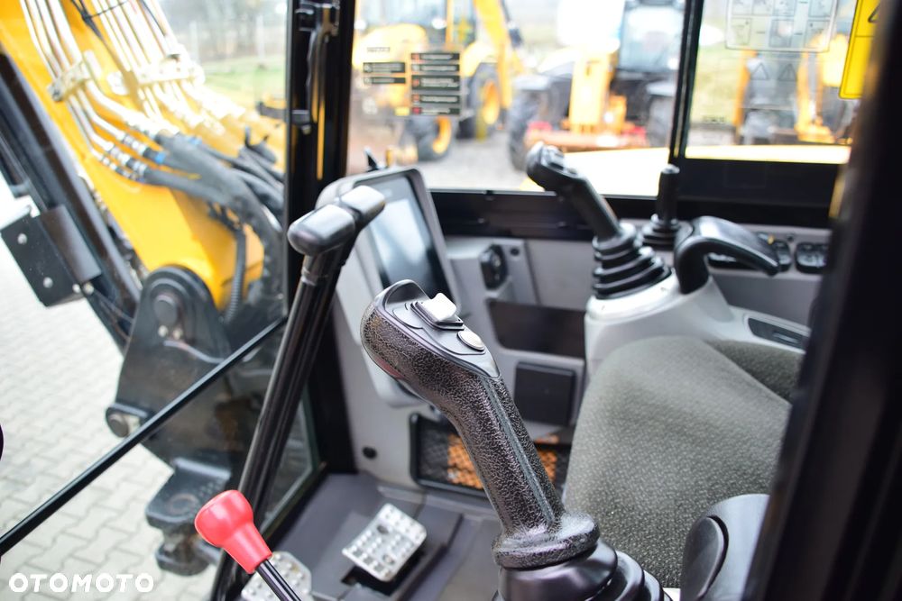 JCB 86C-2 T.A.B. - 22