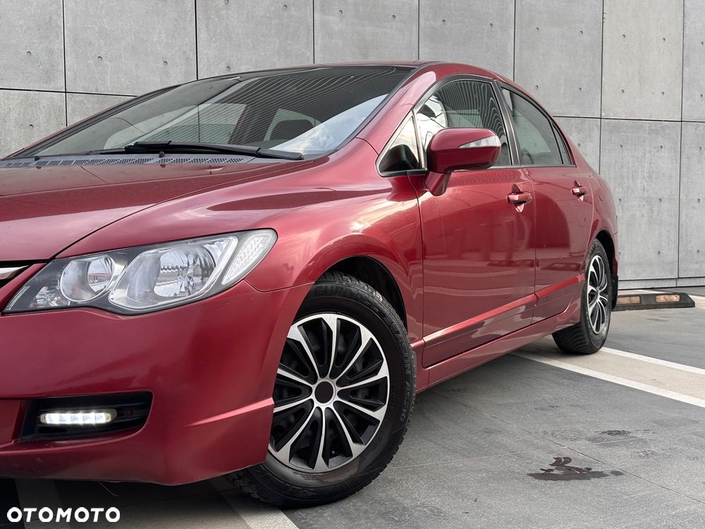 Honda Civic 1.8 Comfort - 11