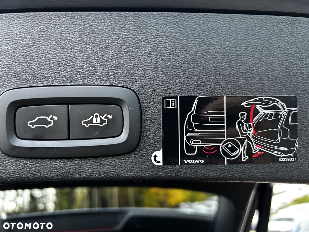 Volvo XC 40 - 31