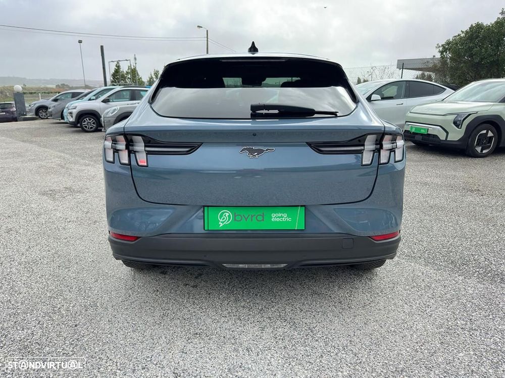 Ford Mustang Mach-E Standard - 14