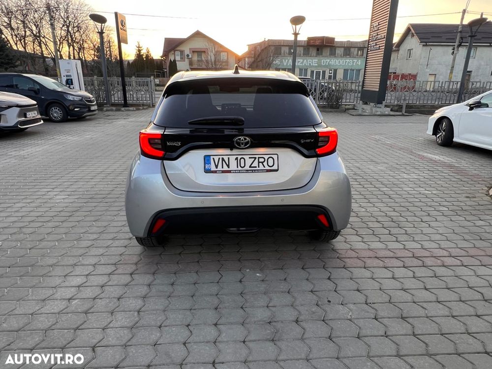 Toyota Yaris 1.5 VVT-i HSD Active - 6