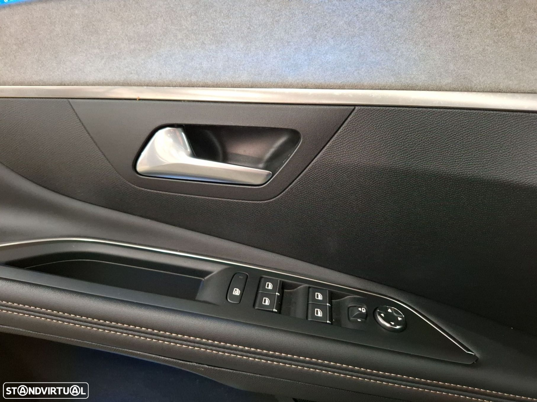Peugeot 3008 1.6 Hybrid GT e-EAT8 - 22