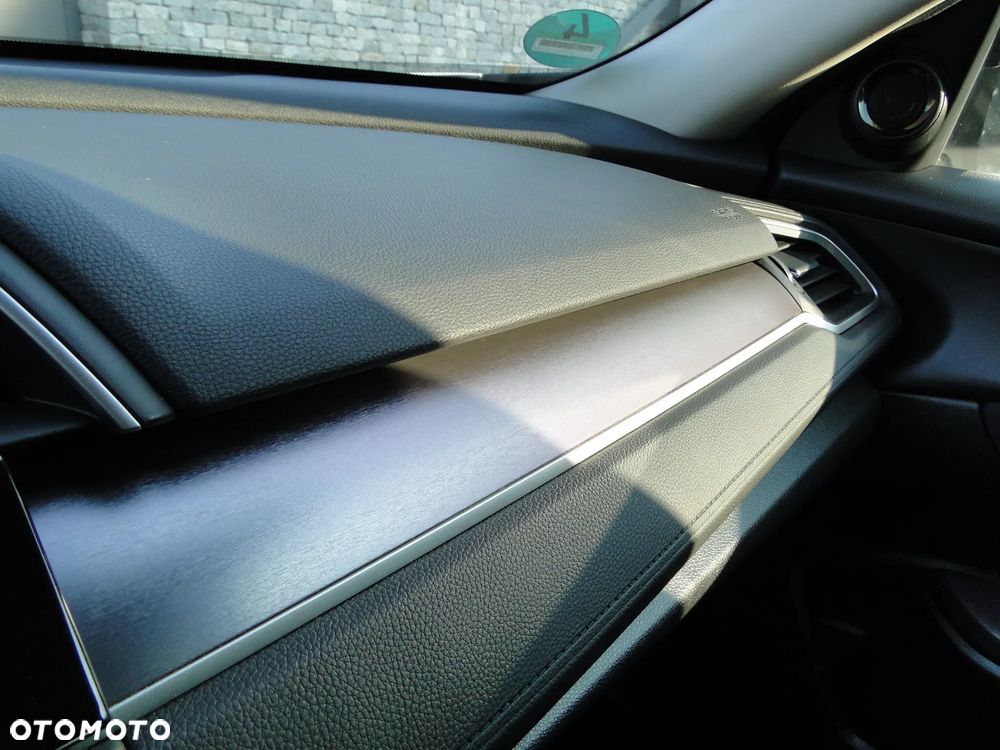 Honda Civic 1.5 T Executive CVT - 34