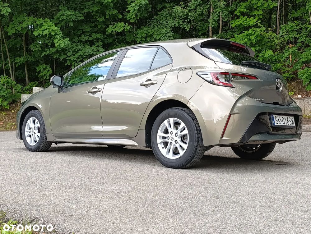 Toyota Corolla - 30