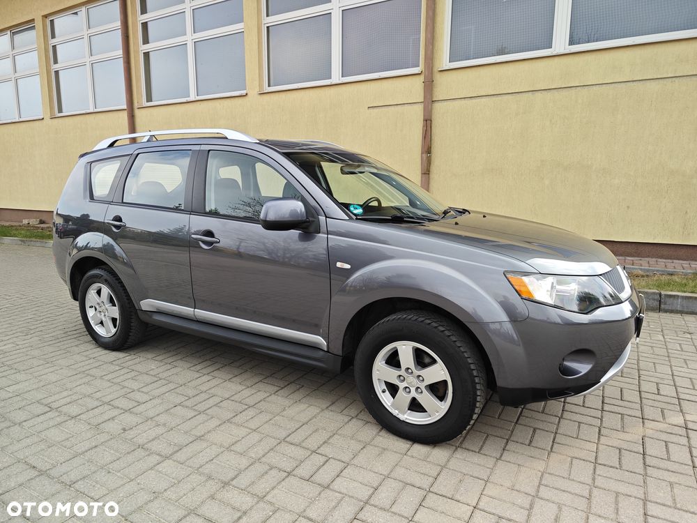 Mitsubishi Outlander - 13