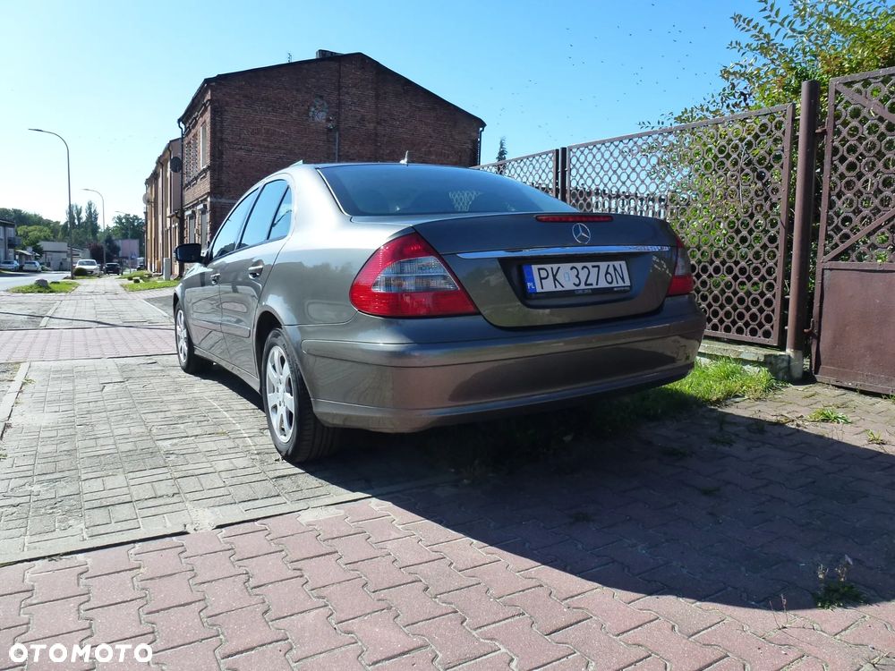 Mercedes-Benz Klasa E 200 Kompressor Automatik Classic - 9