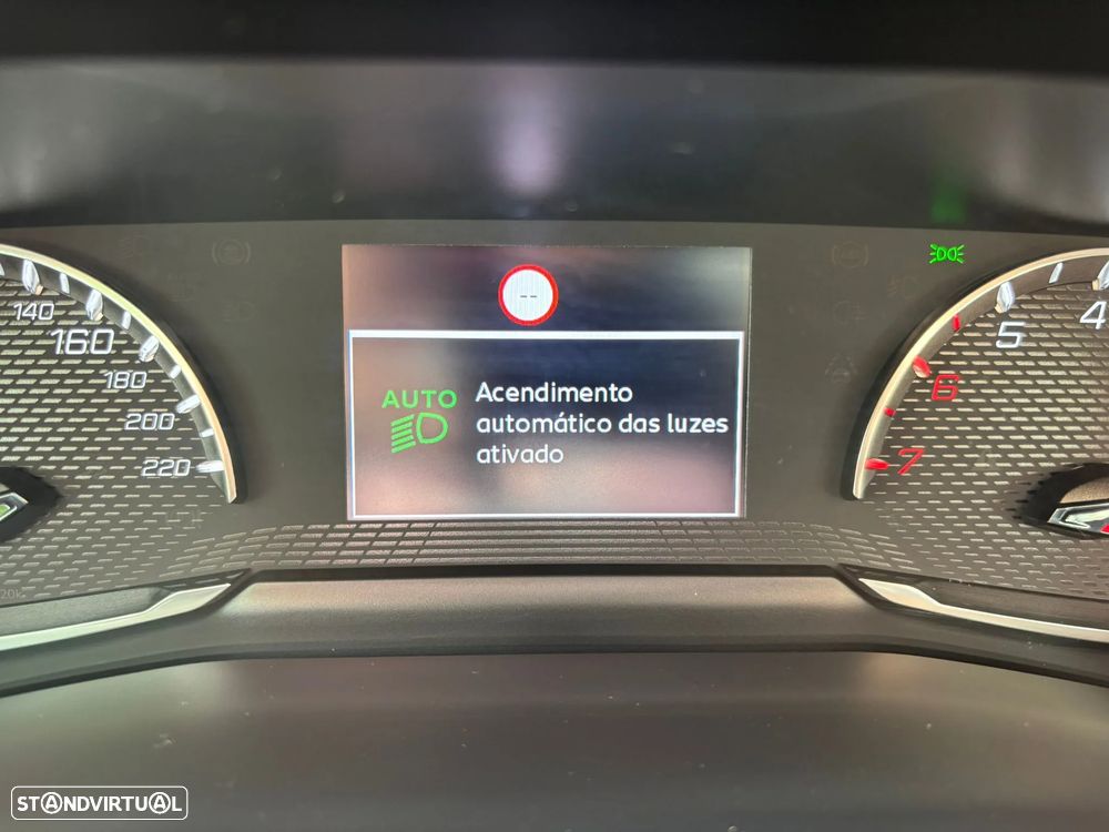 Peugeot 2008 1.5 BlueHDi Allure - 31