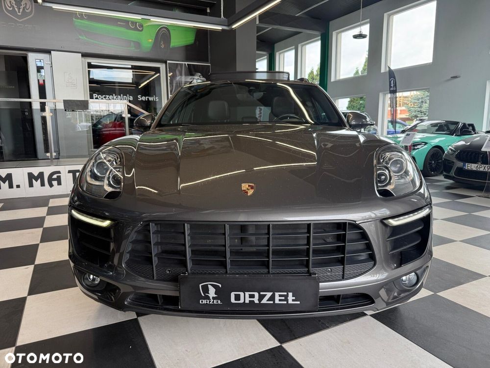 Porsche Macan - 2