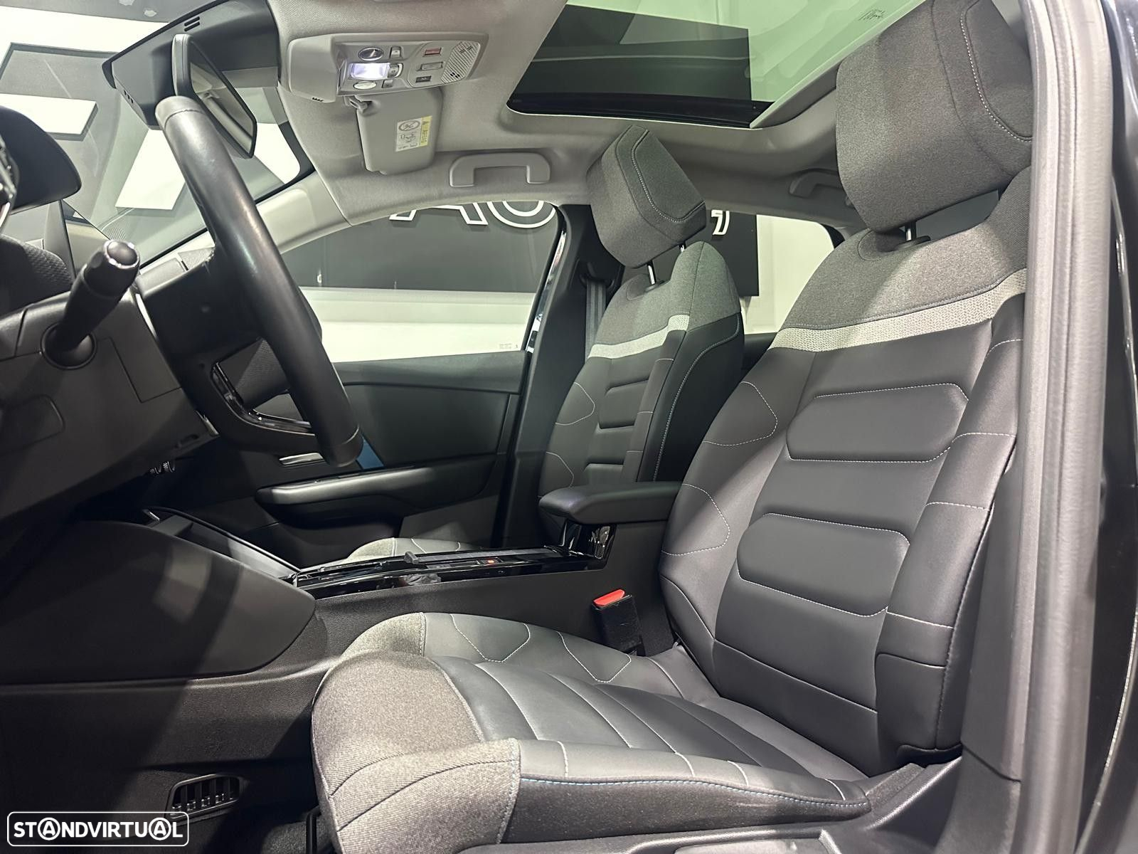 Citroën e-C4 50 kWh Shine - 4