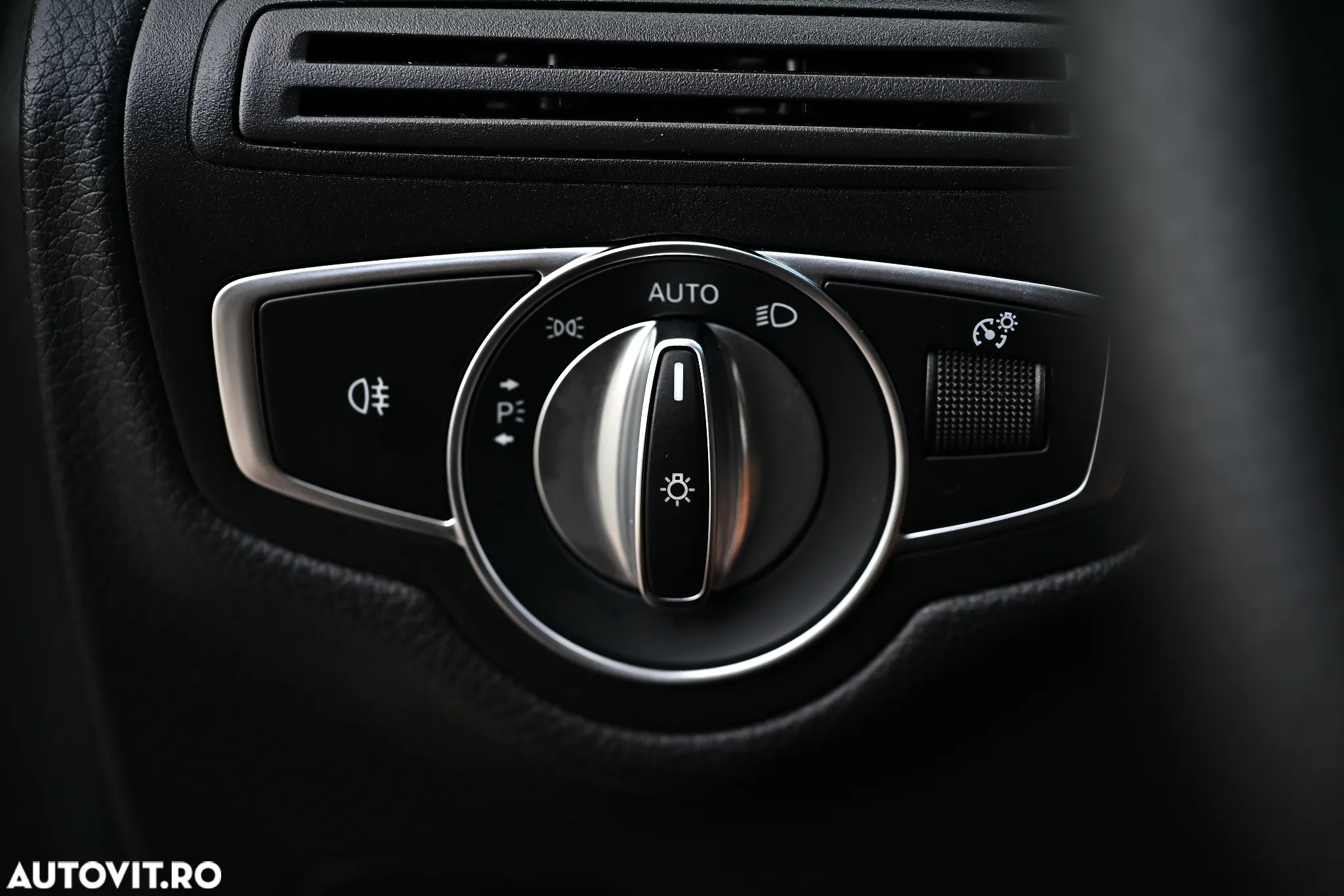 Mercedes-Benz GLC 220 d 4Matic 9G-TRONIC Edition AMG Line - 37