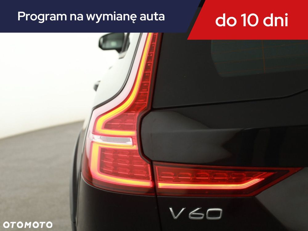 Volvo V60 Cross Country - 22