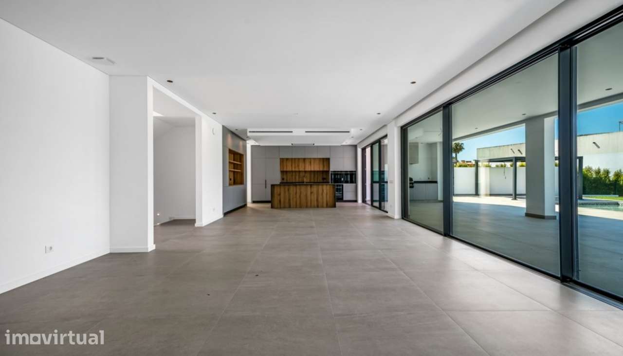 Moradia luxuosa V4, à venda no Triângulo Dourado, Algarve - Grande imagem: 4/30