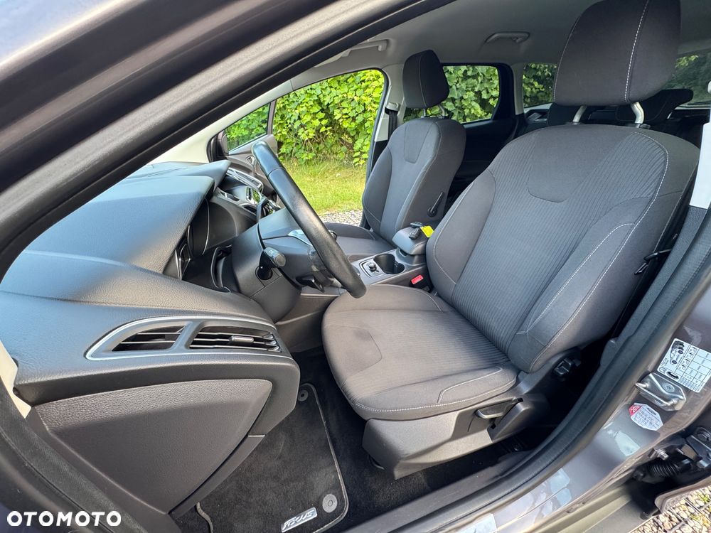 Ford Focus 1.6 TDCi DPF Titanium - 32