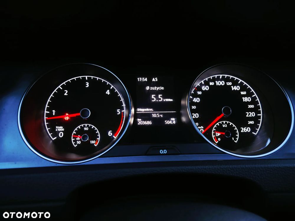 Volkswagen Golf 2.0 TDI BlueMotion Technology Lounge - 26