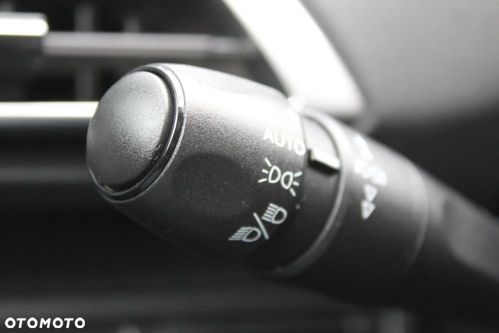 Peugeot 3008 1.5 BlueHDi Allure S&S - 20