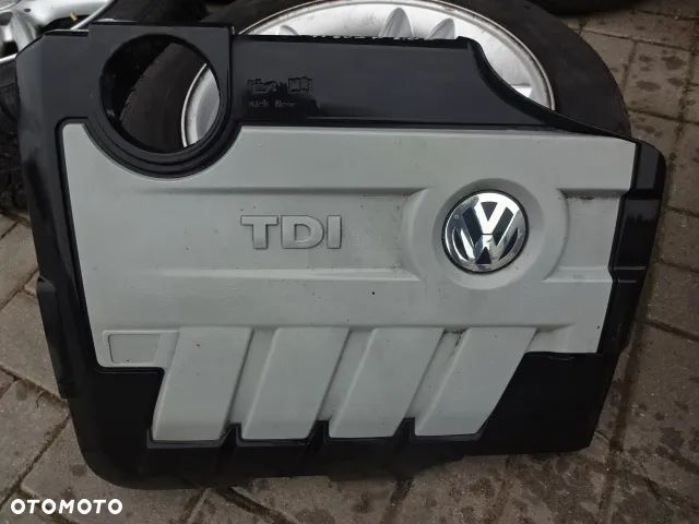 Osłona silnika Passat B6 2.0 TDI 03L103925D - 3