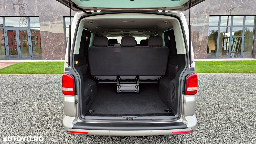 Volkswagen Caravelle - 13