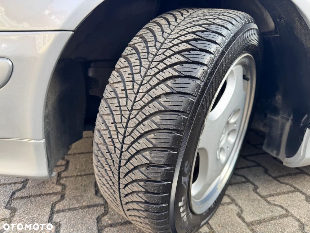 Mercedes-Benz CLK - 6