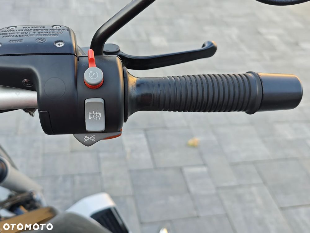 BMW R - 7