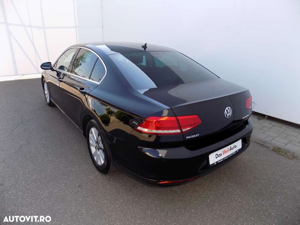 Volkswagen Passat 2.0 TDI SCR DSG Comfortline - 3