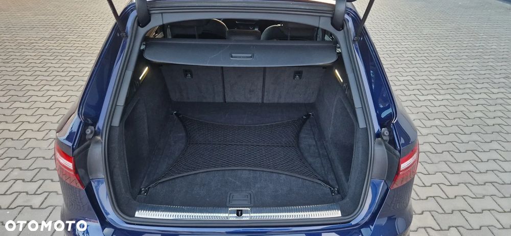 Audi A4 Avant 35 TFSI S tronic advanced - 31