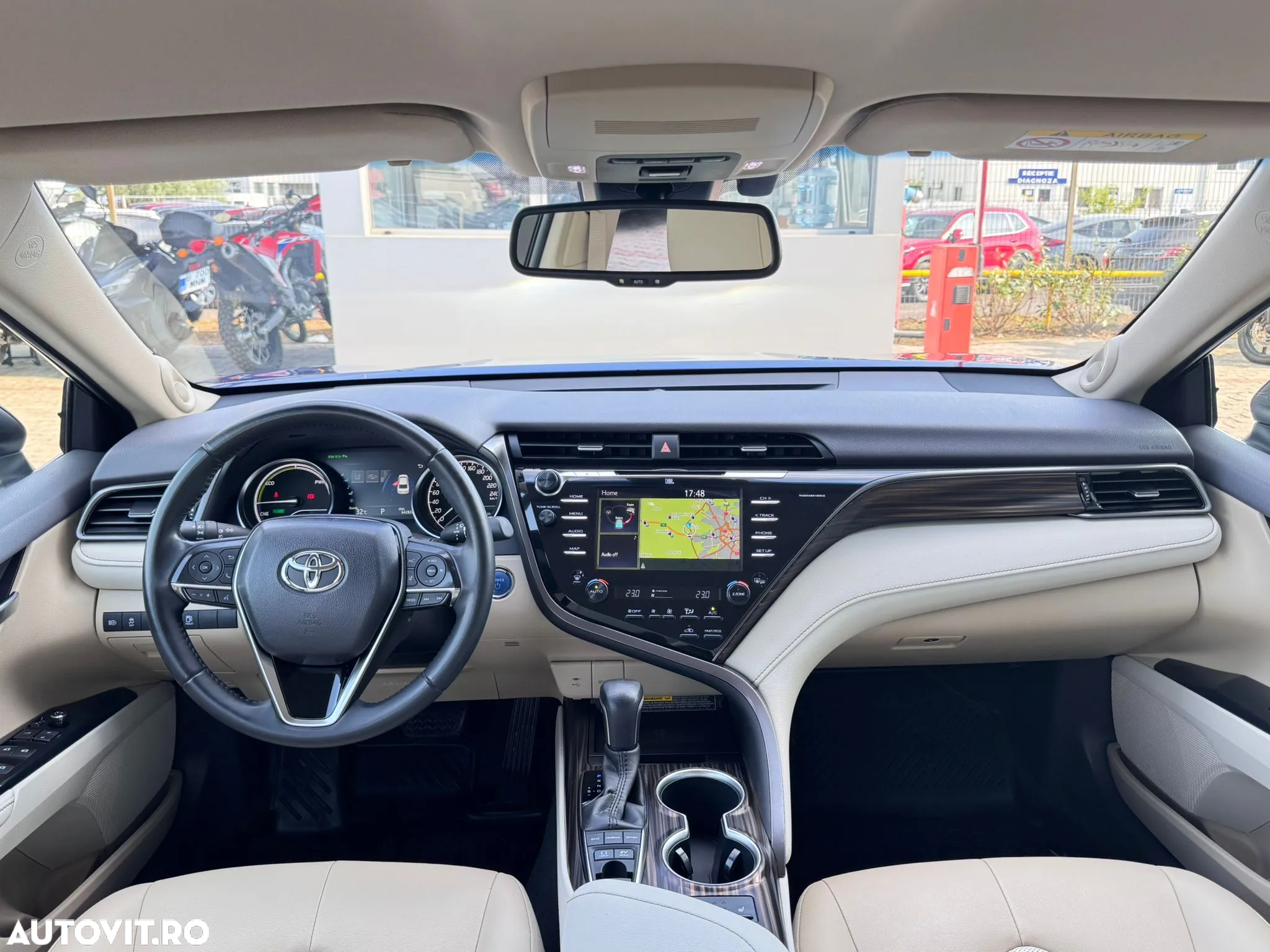 Toyota Camry 2.5 Hybrid Exclusive - 15