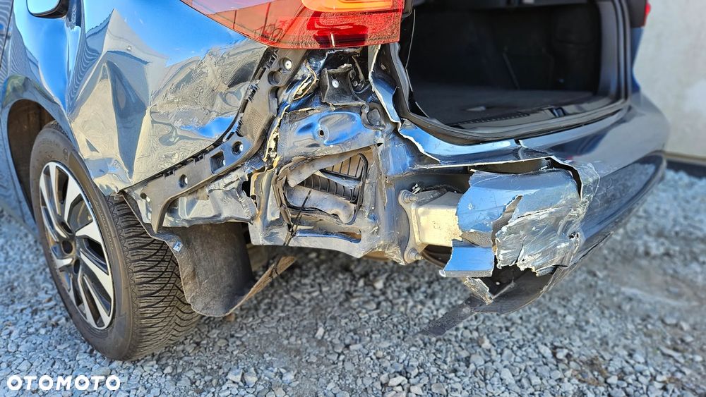 Ford Focus 1.0 EcoBoost Titanium X - 6