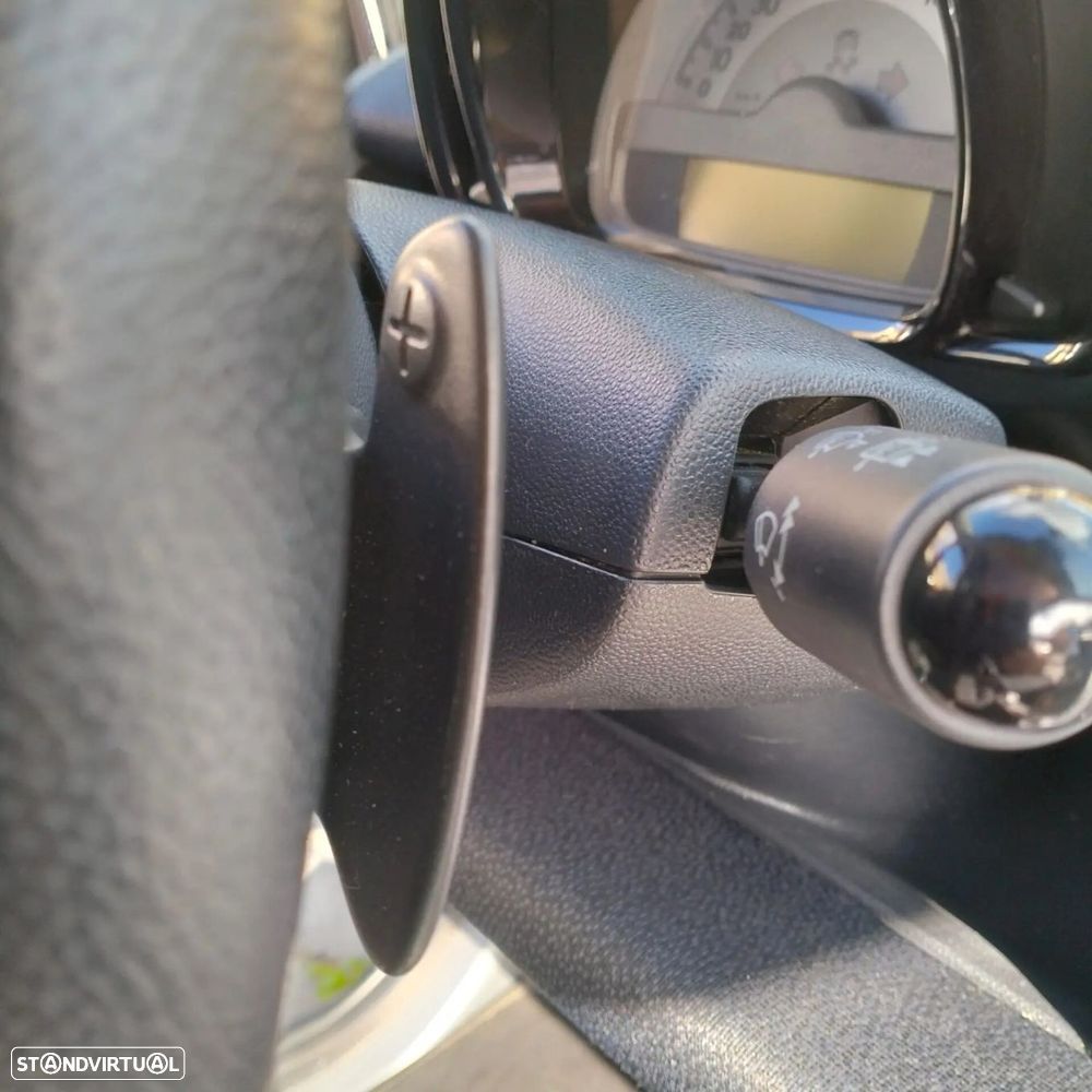 Smart ForTwo Coupé 0.8 cdi Passion 45 - 14