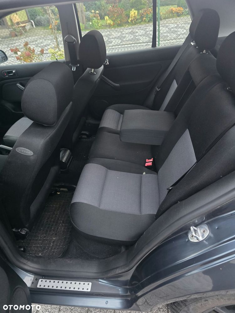 Volkswagen Golf 1.9 TDI Comfortline - 7