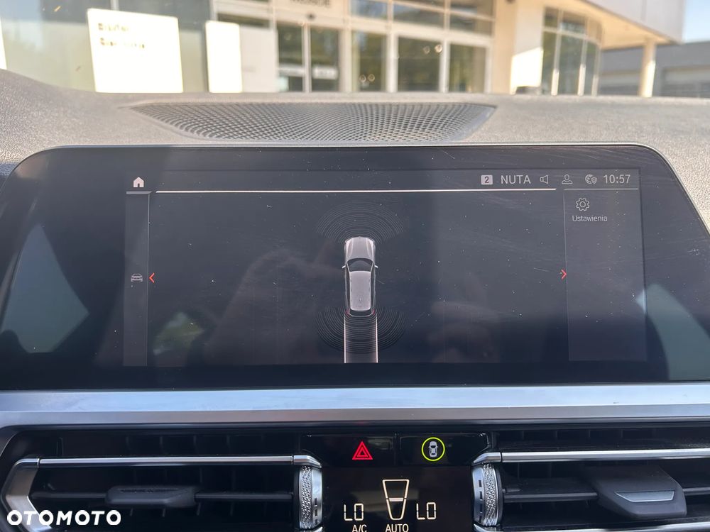 BMW Seria 3 320e xDrive Sport Line - 33