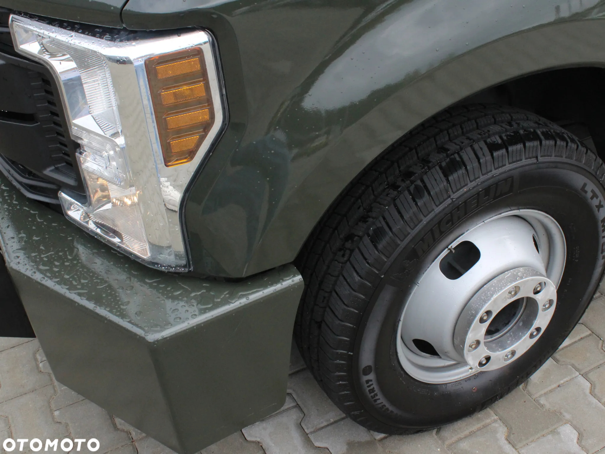 Ford F350 - 18