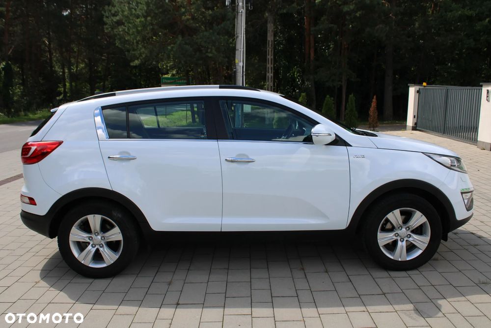 Kia Sportage 2.0 L - 12