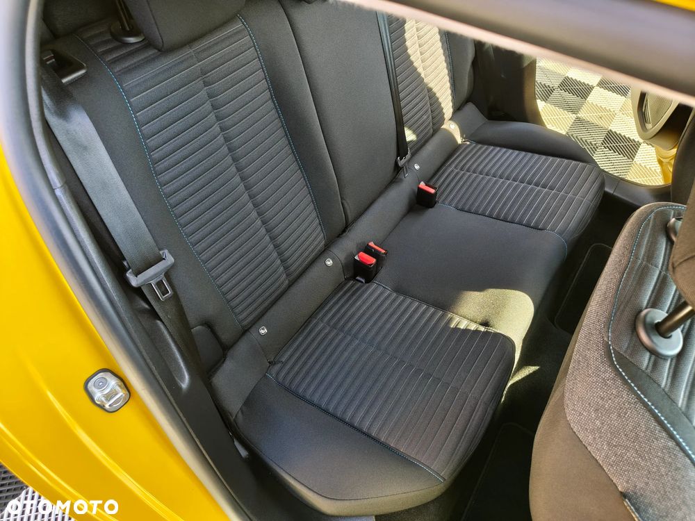 Peugeot 208 PureTech 100 EAT8 Active Pack - 18