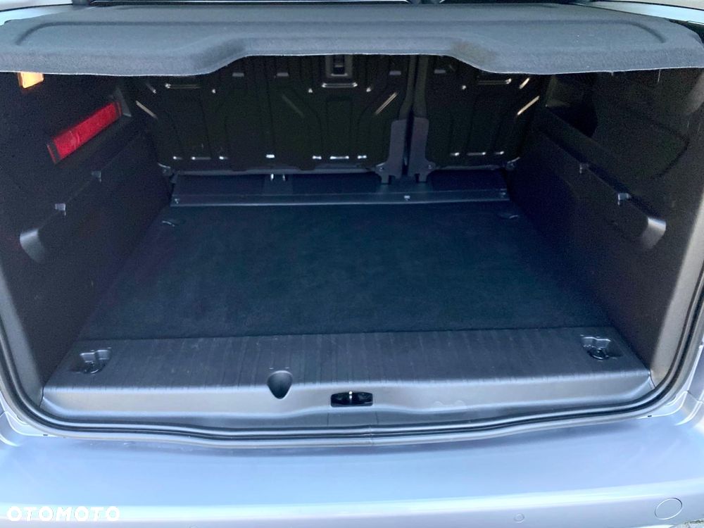 Opel Combo 1.2 Turbo Start/Stop Innovation - 29