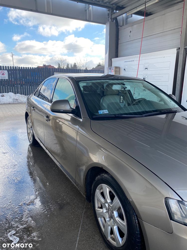 Audi A4 Avant 2.0 TDI Multitronic - 4