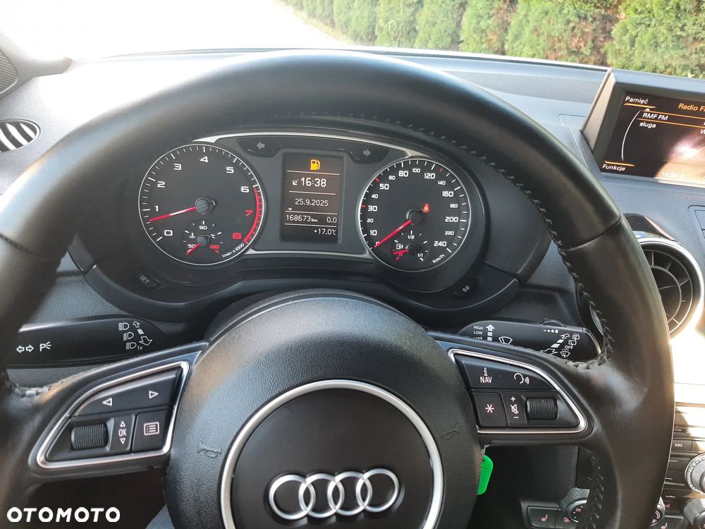 Audi A1 3-drzwiowe 1.2 TFSI S line edition m S line Sportpaket - 11