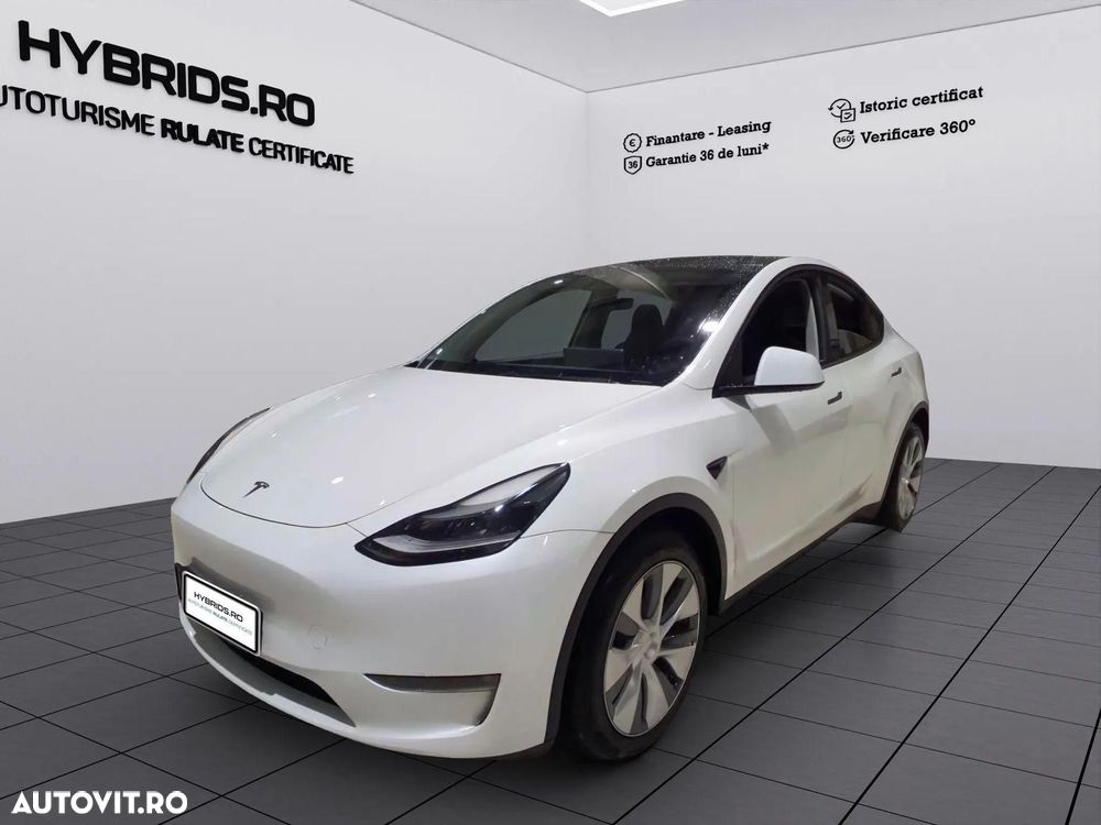 Tesla Model Y Long Range Dual Motor AWD - 1