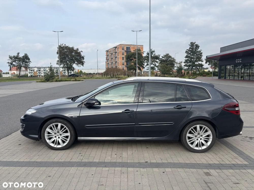 Renault Laguna 2011 photo 4