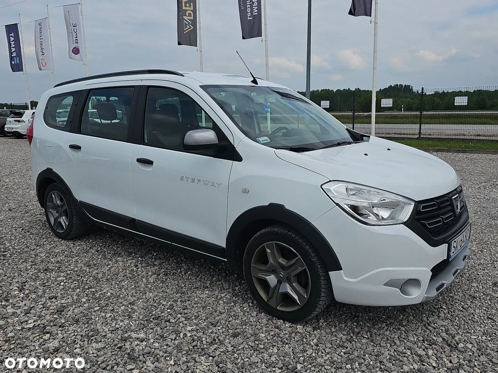 Dacia Lodgy 1.5 Blue dCi Stepway S&S EU6d - 3