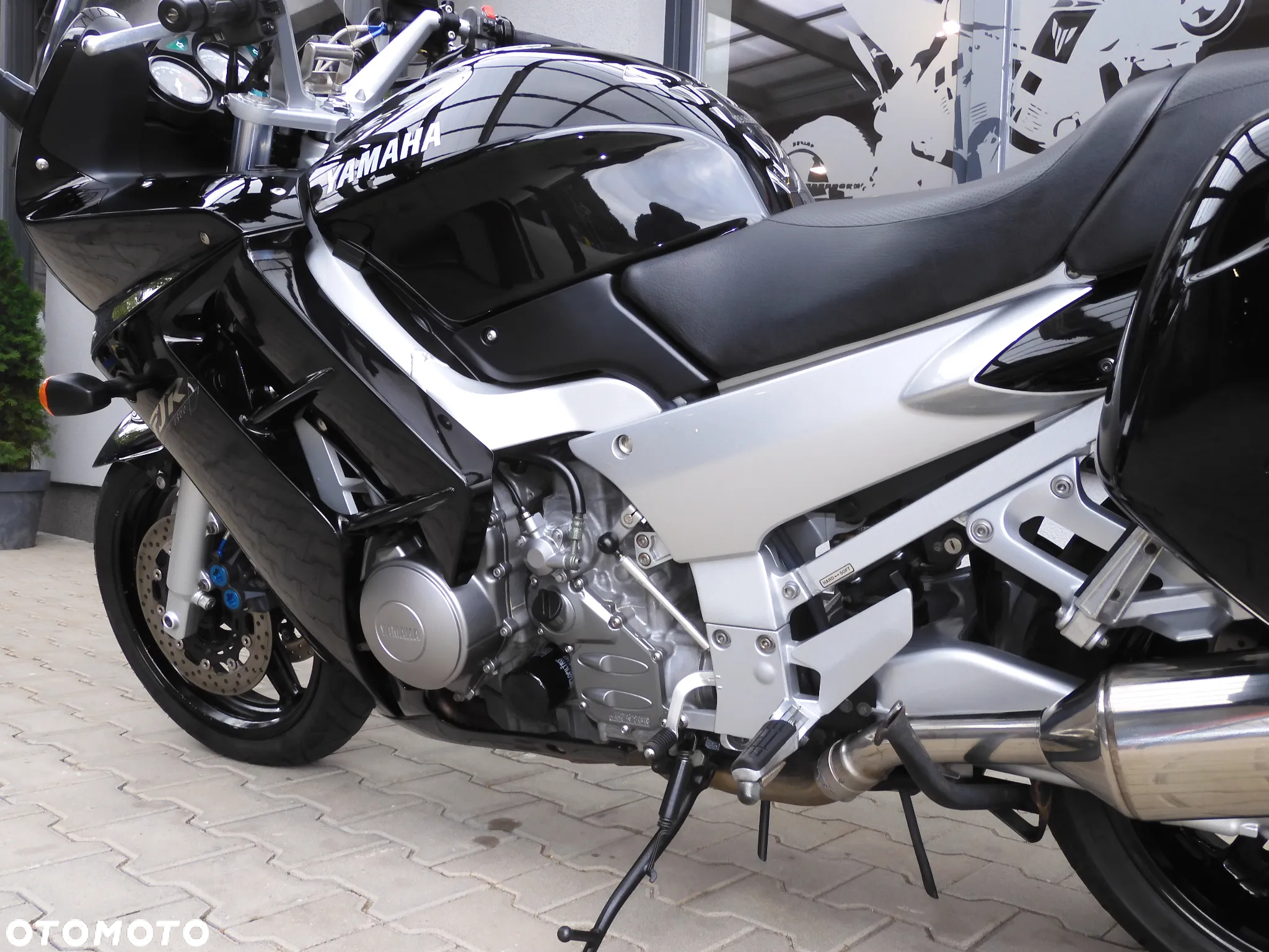 Yamaha FJR - 29