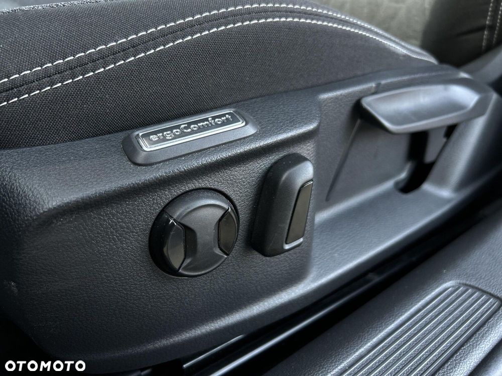 Volkswagen Passat Variant - 14