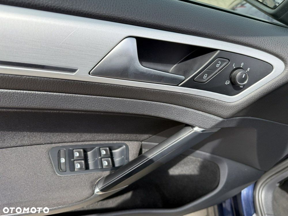 Volkswagen Golf 1.4 TSI BlueMotion Technology DSG Comfortline - 28