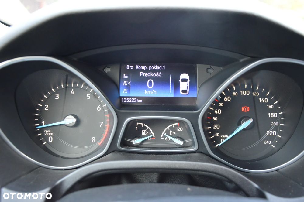 Ford Focus 1.0 EcoBoost Ambiente - 21