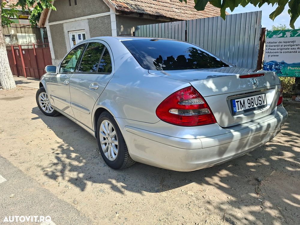 Mercedes-Benz E 220 CDI - 4