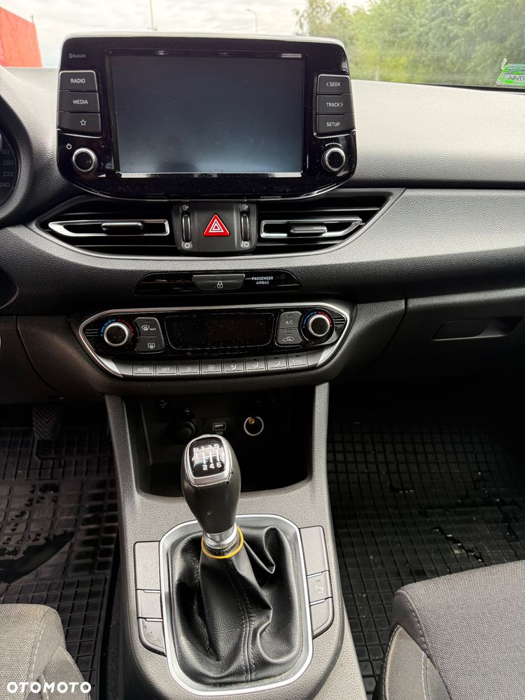 Hyundai i30 1.5 DPI Comfort - 22