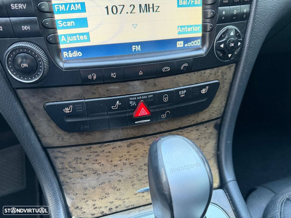 Mercedes-Benz E 320 CDi Avantgarde - 16