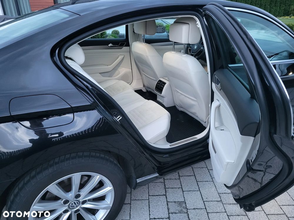 Volkswagen Passat 2.0 TDI BMT Highline - 12